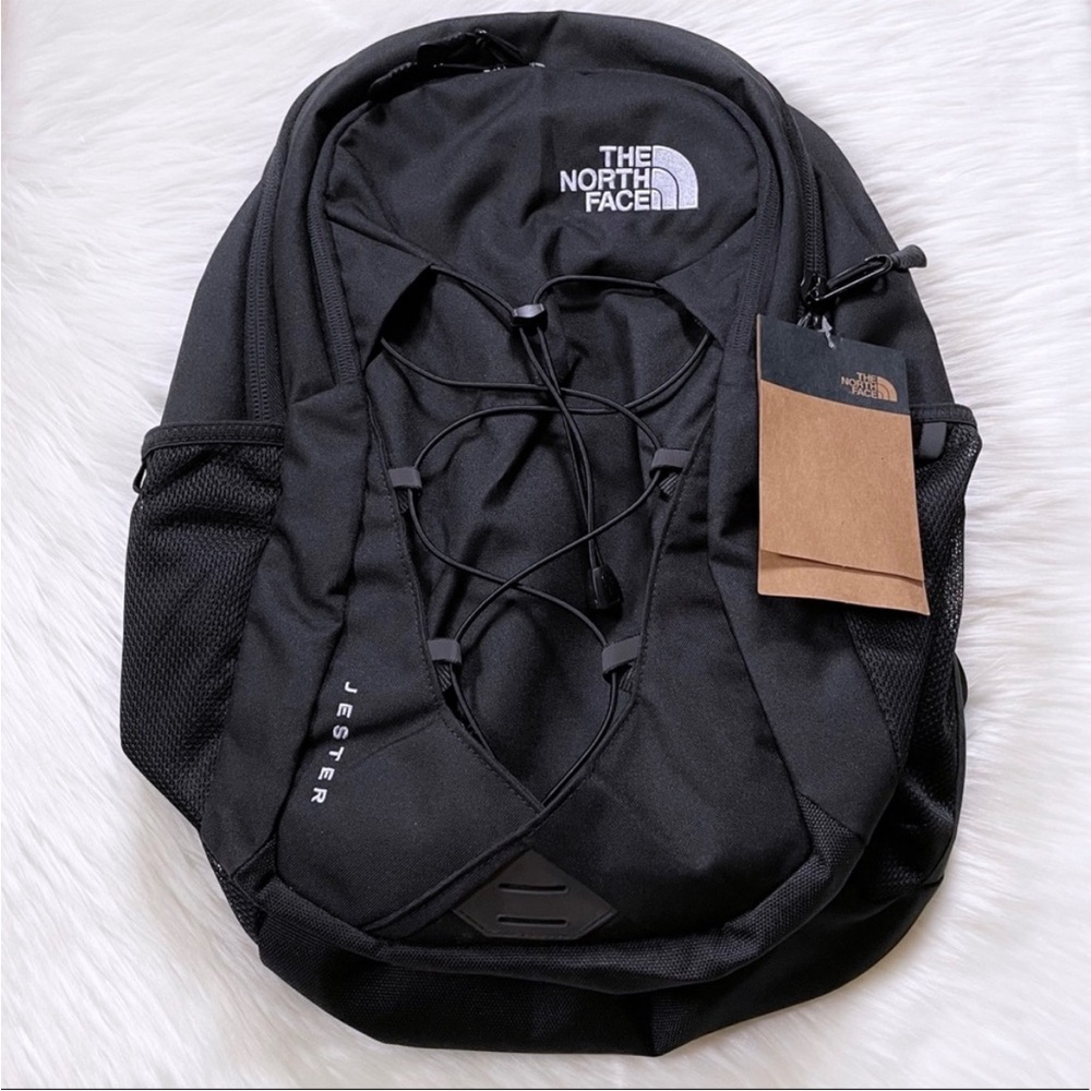 The North Face Unisex Jester 28 Liter Backpack In Black - Picture 2 of 7